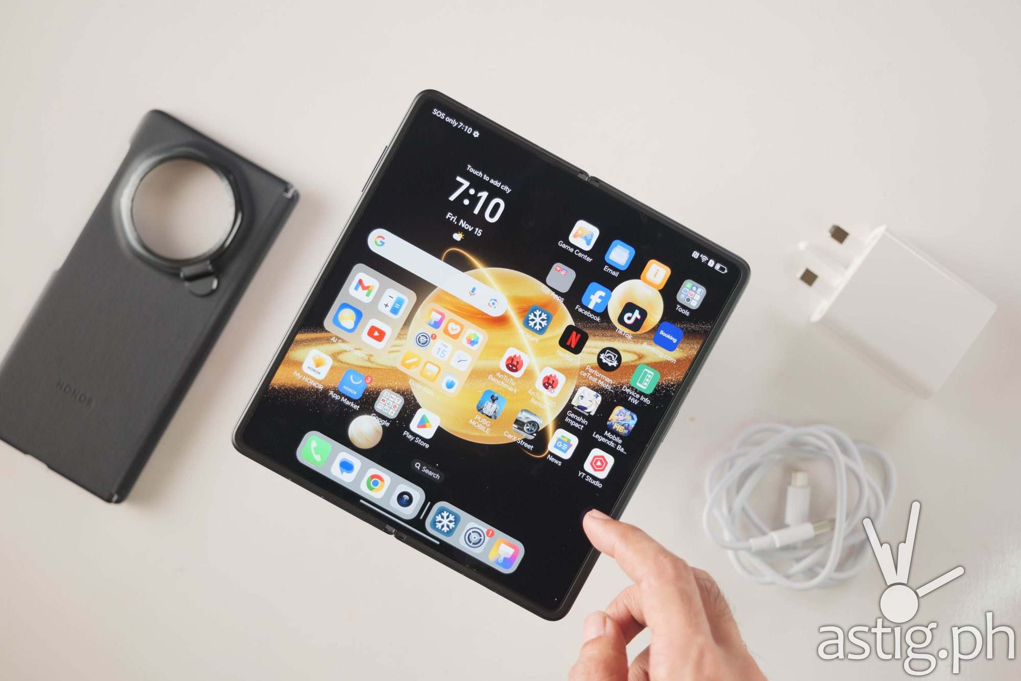 HONOR Magic V3 review: Better than the Galaxy Z Fold6?