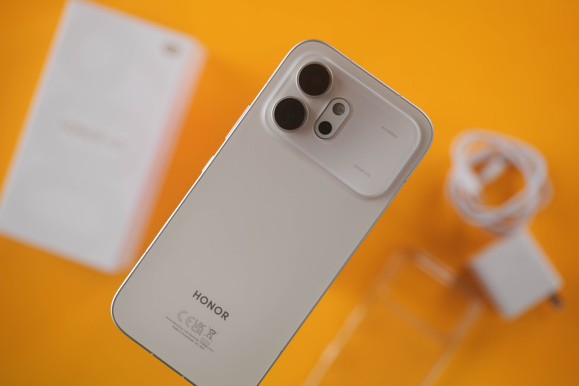 HONOR 600 is here and it comes with a chance to win a Mercedes-Benz