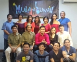 Mula sa Buwan opens on December 2