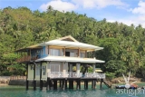 Planning your holiday getaway this ‘Ber-season? Filipinos are turning to hosting to fund their vacations