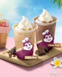 Jollibee cools us down this summer season with their Jollibee Creamy Floats