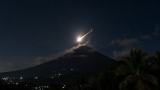 A meteor lit up the sky over Mayon Volcano Sunday night — here’s what actually happened