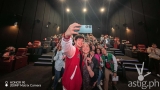 Rayver, Julie Ann honor ‘The Cheating Game’ screening by taking selfies with new 200MP camera phone