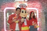Julia Barretto & Joshua Garcia are Jollibee’s glorious new endorsers