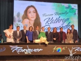 Teary-eyed Kathryn remains Kapamilya in emotional contract signing