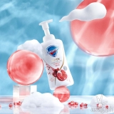 Safeguard Detox Foaming Body Wash lets you wash your body … with foam!