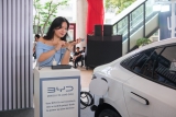 Pinoy students get up close with next-gen BYD EV lineup in DLSU event