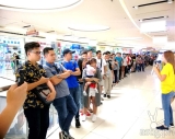 Long lines at MemoXpress over Realme C1 sale