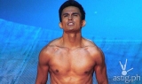 Tom Rodriguez exposes pubes in The Naked Truth